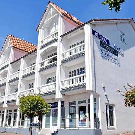 Ferienwohnung Im Herzen Von Sellin Mit Balkon S Ubytování v soukromí *