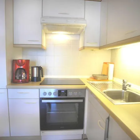 Ubytování v soukromí Ferienwohnung Im Herzen Von Sellin Mit Balkon S *