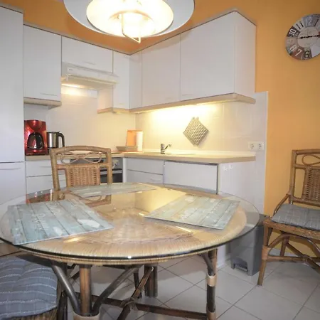 Ferienwohnung Im Herzen Von Sellin Mit Balkon S