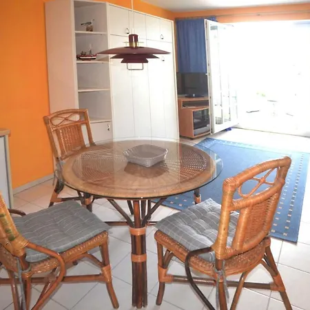 Ferienwohnung Im Herzen Von Sellin Mit Balkon S Ubytování v soukromí *